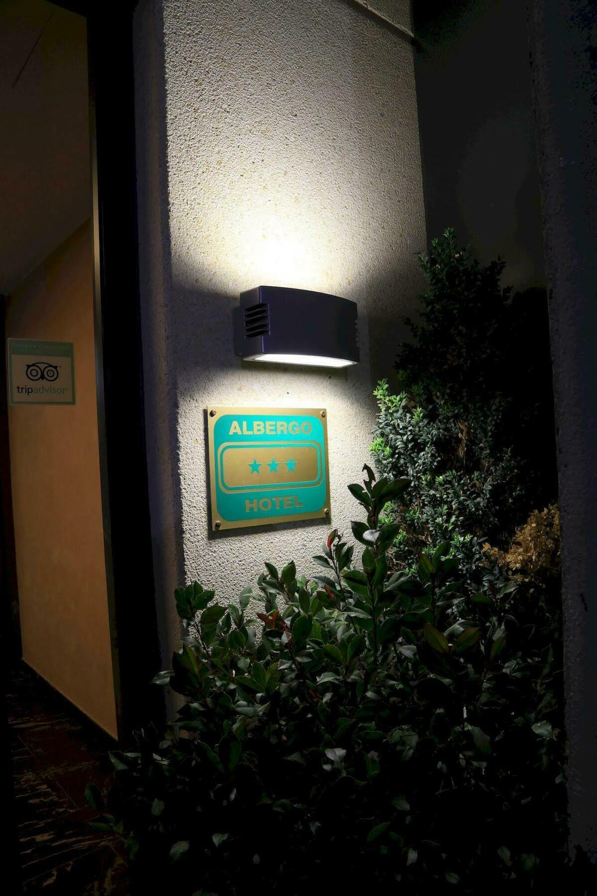 Groane Hotel